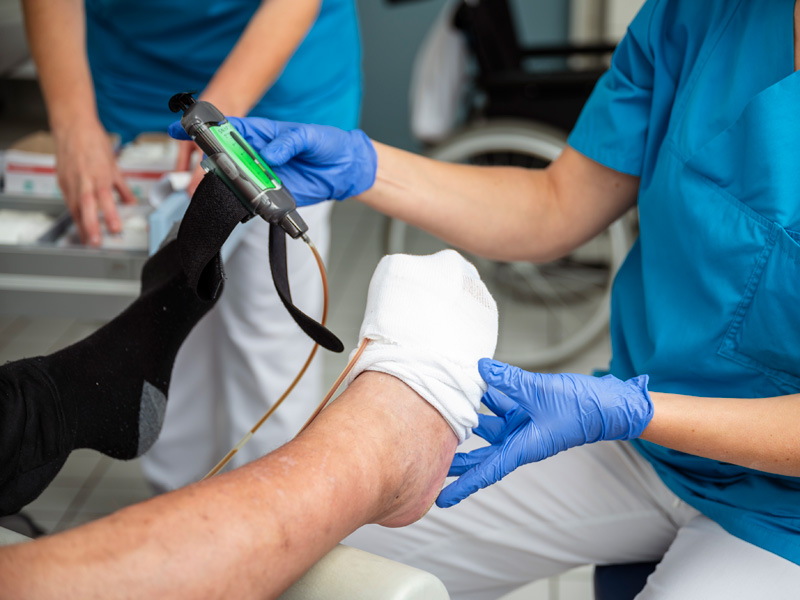 Behandlung eines diabetischen Fußes