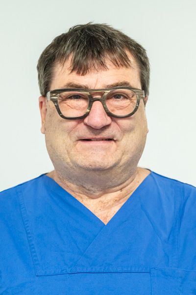 Dr. med. Steffen Adam