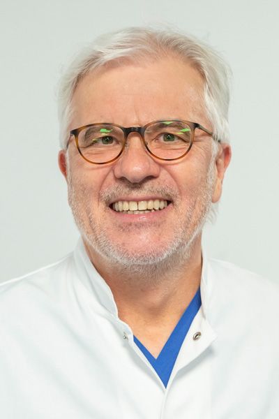 Dr. med. Mathias Worm